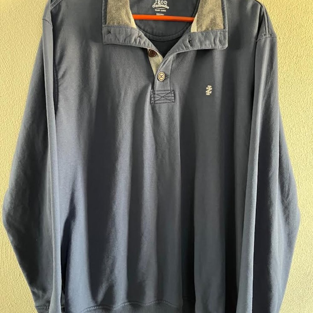 Men's Izod sweatshirt.  size M. Navy/gray